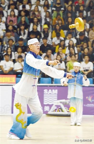 表演运动会班级解说词_运动会表演_运动会开幕式入场表演