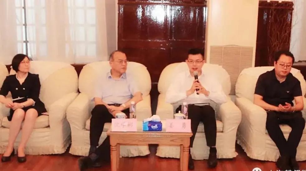 自由爱国运动_快乐运动健康成长国感_三自爱国运动
